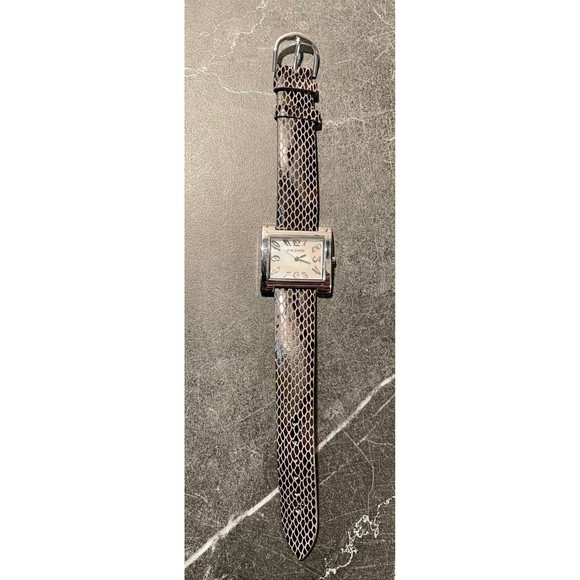 SALE!!! Ladies Pedre Leather Band Watch- New Battery (13) - Picture 2 of 2